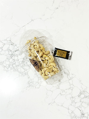 ナッツとハイカカオチョコ